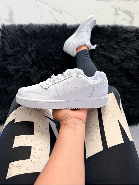Nike Shoes - Nike Ebernon Low